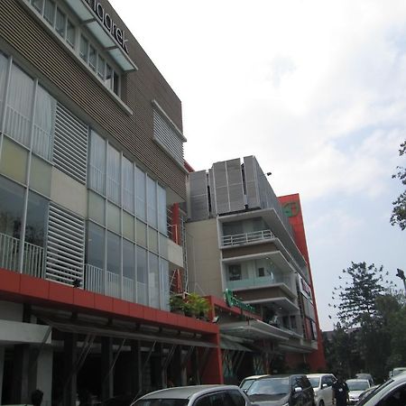 Anggrek Shopping Hotel Bandung Extérieur photo