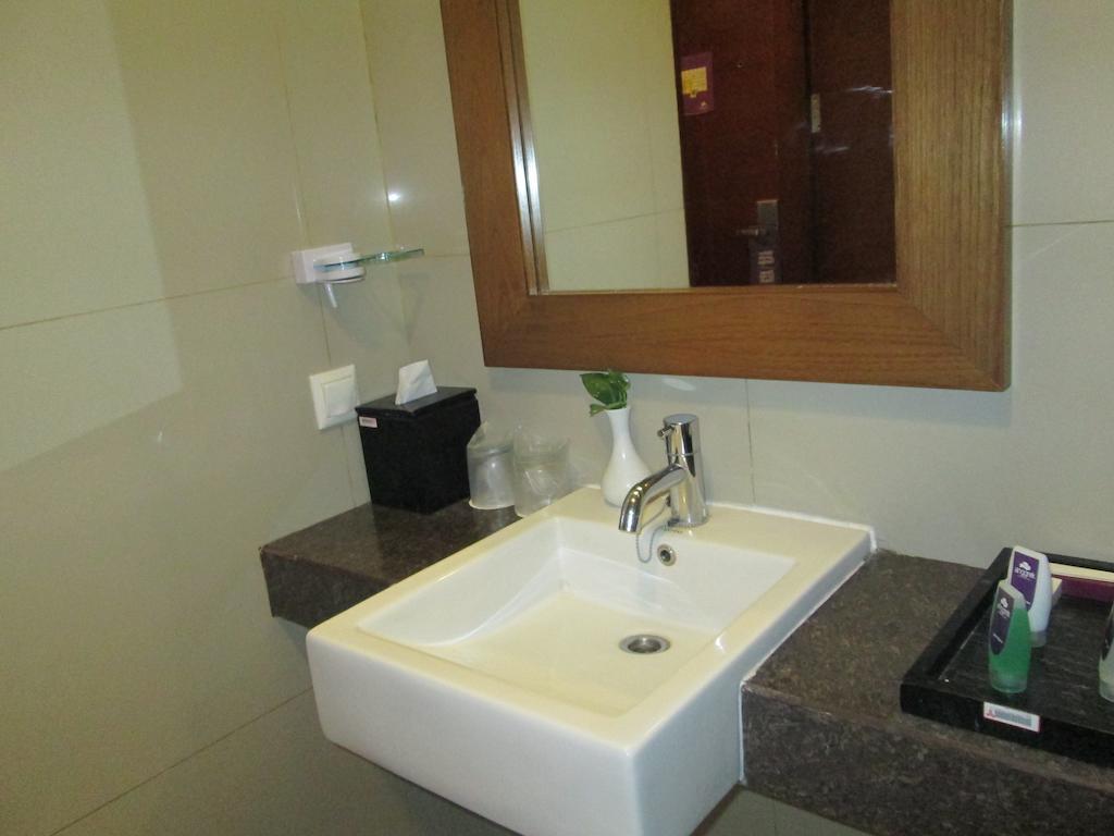 Anggrek Shopping Hotel Bandung Extérieur photo