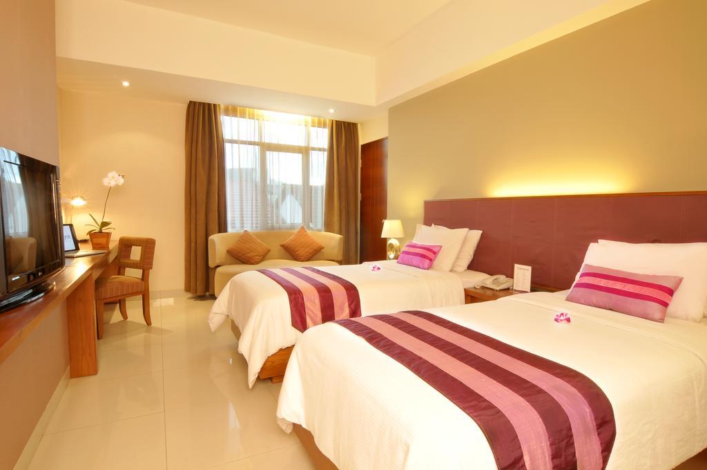 Anggrek Shopping Hotel Bandung Chambre photo