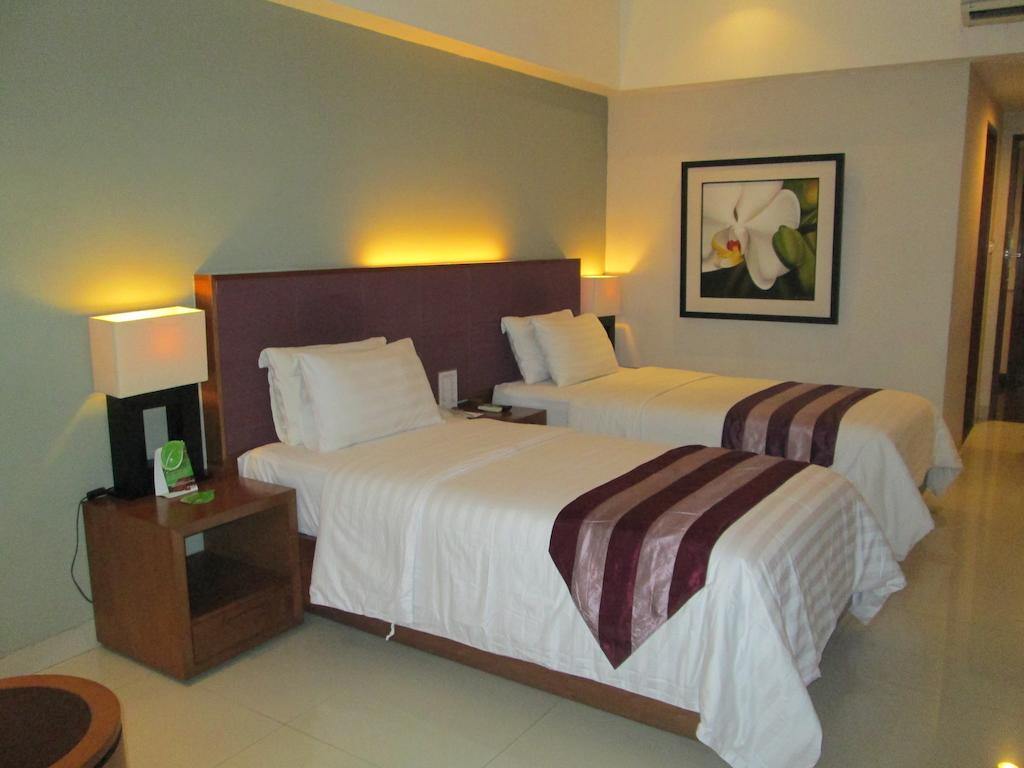 Anggrek Shopping Hotel Bandung Chambre photo