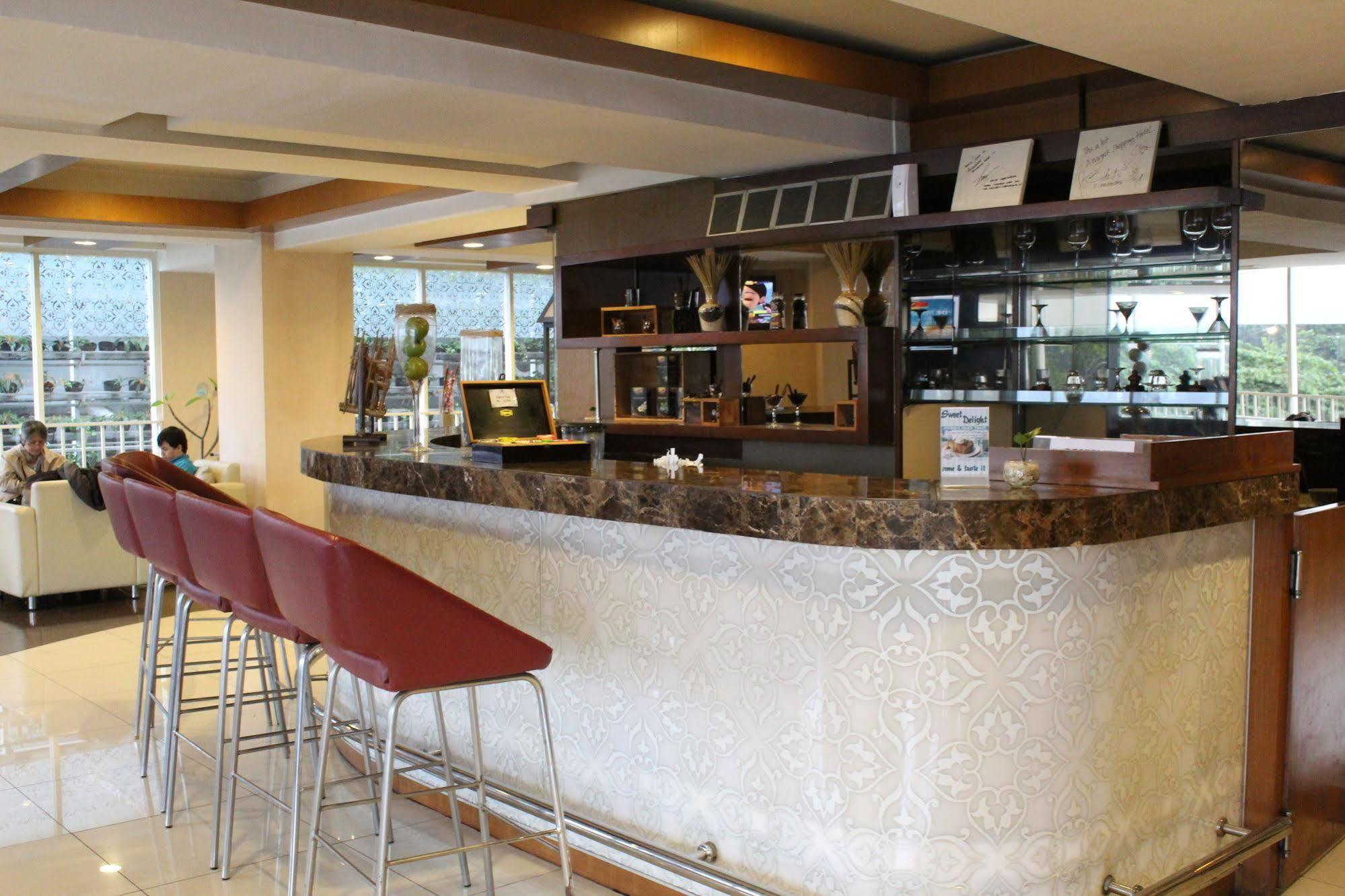 Anggrek Shopping Hotel Bandung Extérieur photo