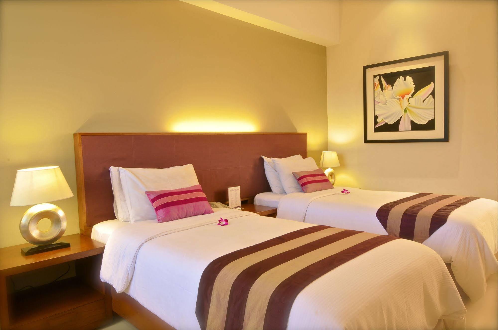 Anggrek Shopping Hotel Bandung Extérieur photo