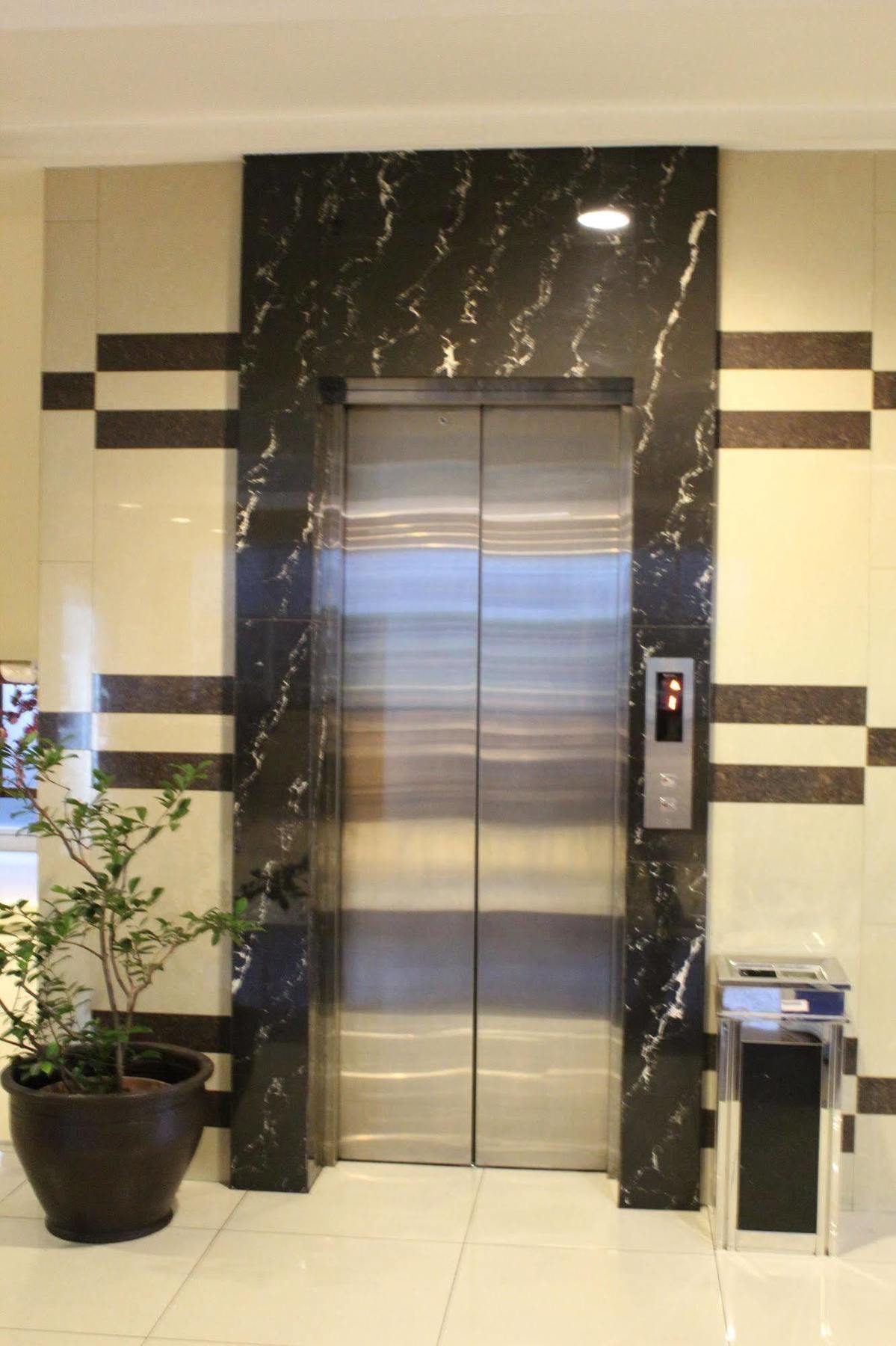 Anggrek Shopping Hotel Bandung Extérieur photo
